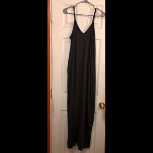 Charcoal grey maxi dress— with pockets!!